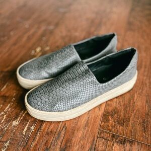 J/Slide Women’s Snake Skin Sneaker